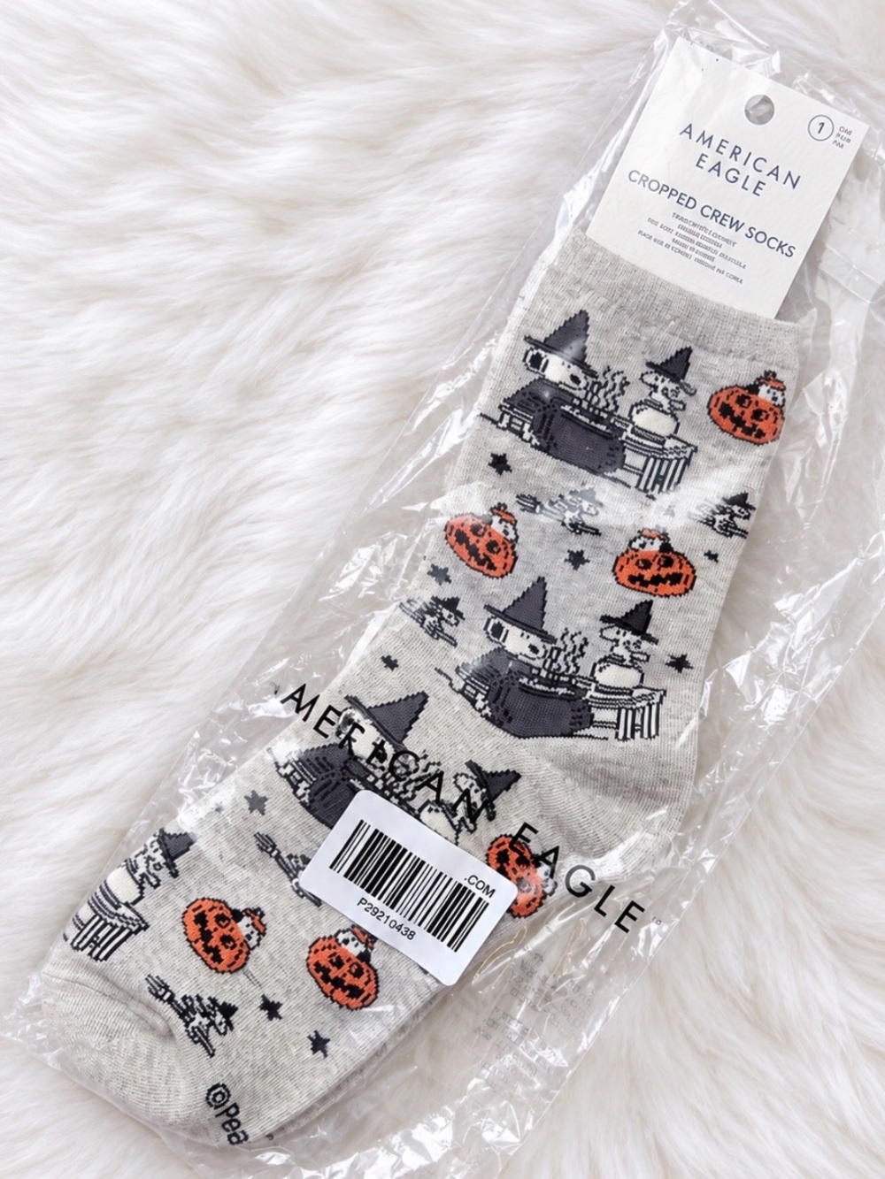 American Eagle AE  Snoopy Halloween Pajamas PJ & Matching Socks Set Medium New - Picture 6 of 6